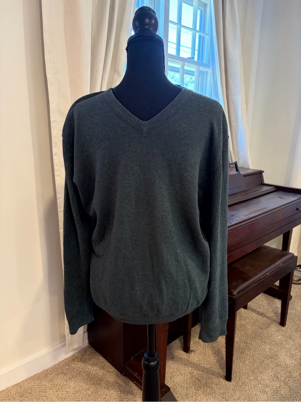 Vintage GAP Men's V-Neck Cotton & Cashmere Sweater